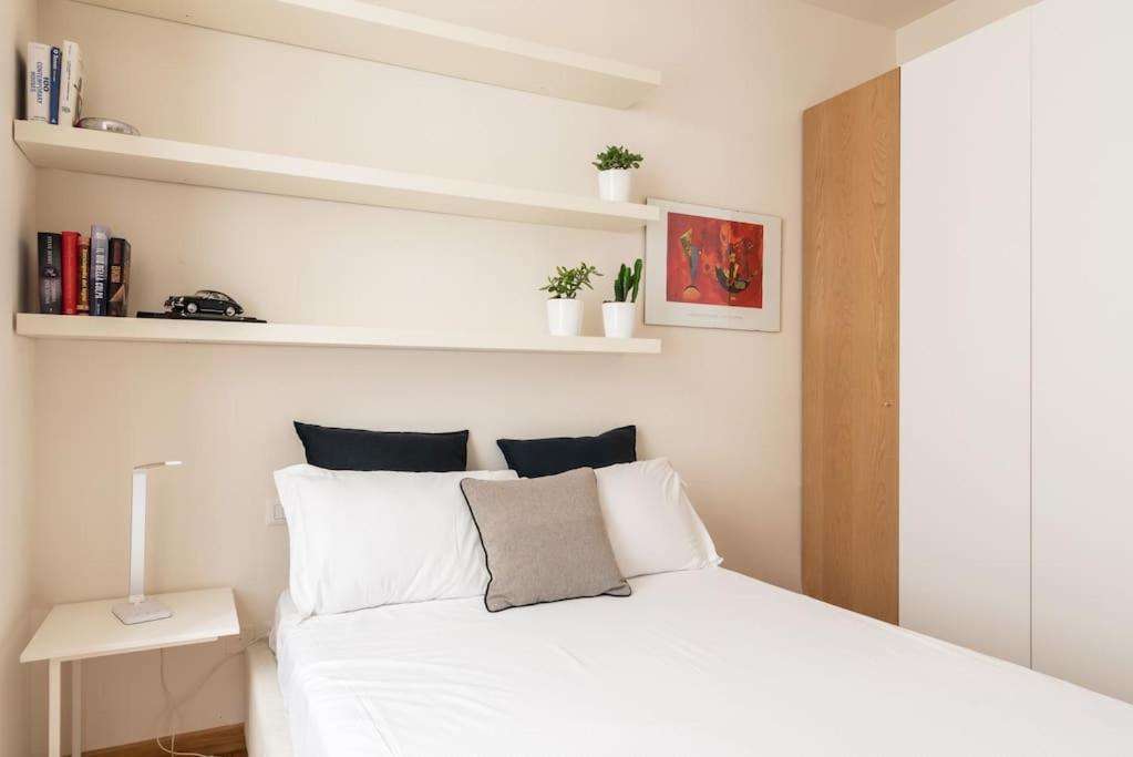 Studio Apartment Brera Milaan Buitenkant foto